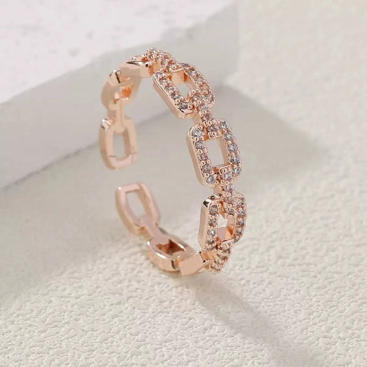 ✨ Zircon Twist Ring